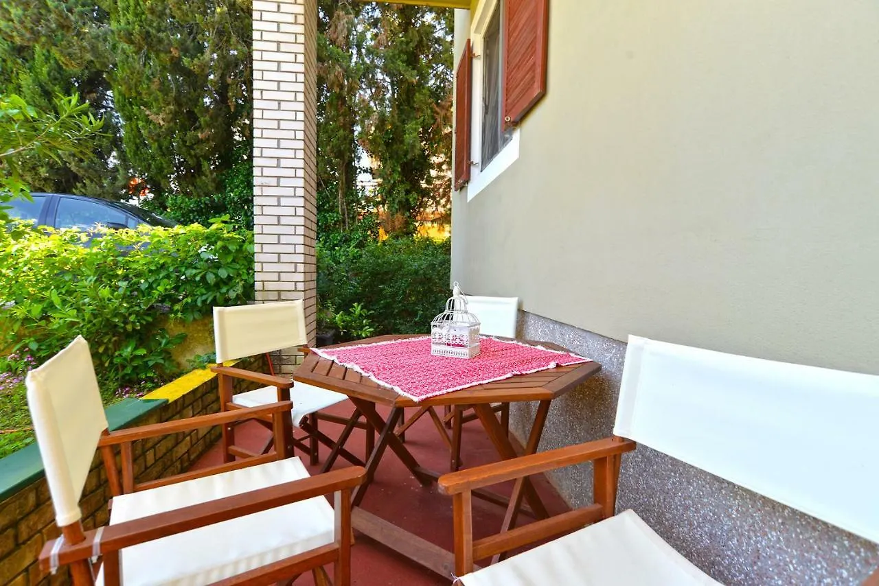 Apartment Pineta 1817 Fažana