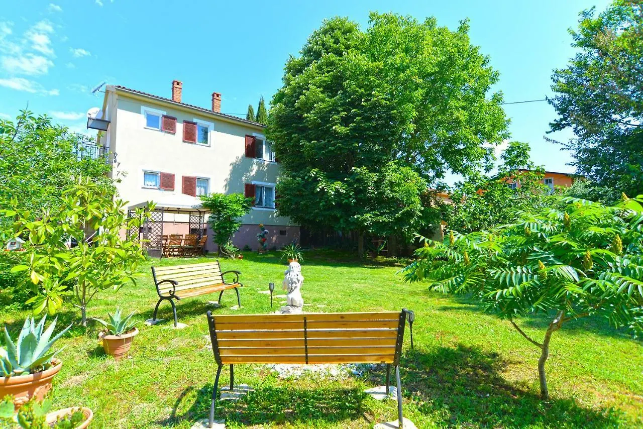 Apartment Pineta 1817 Fažana